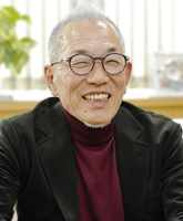 代表取締役社長　岩野 彰